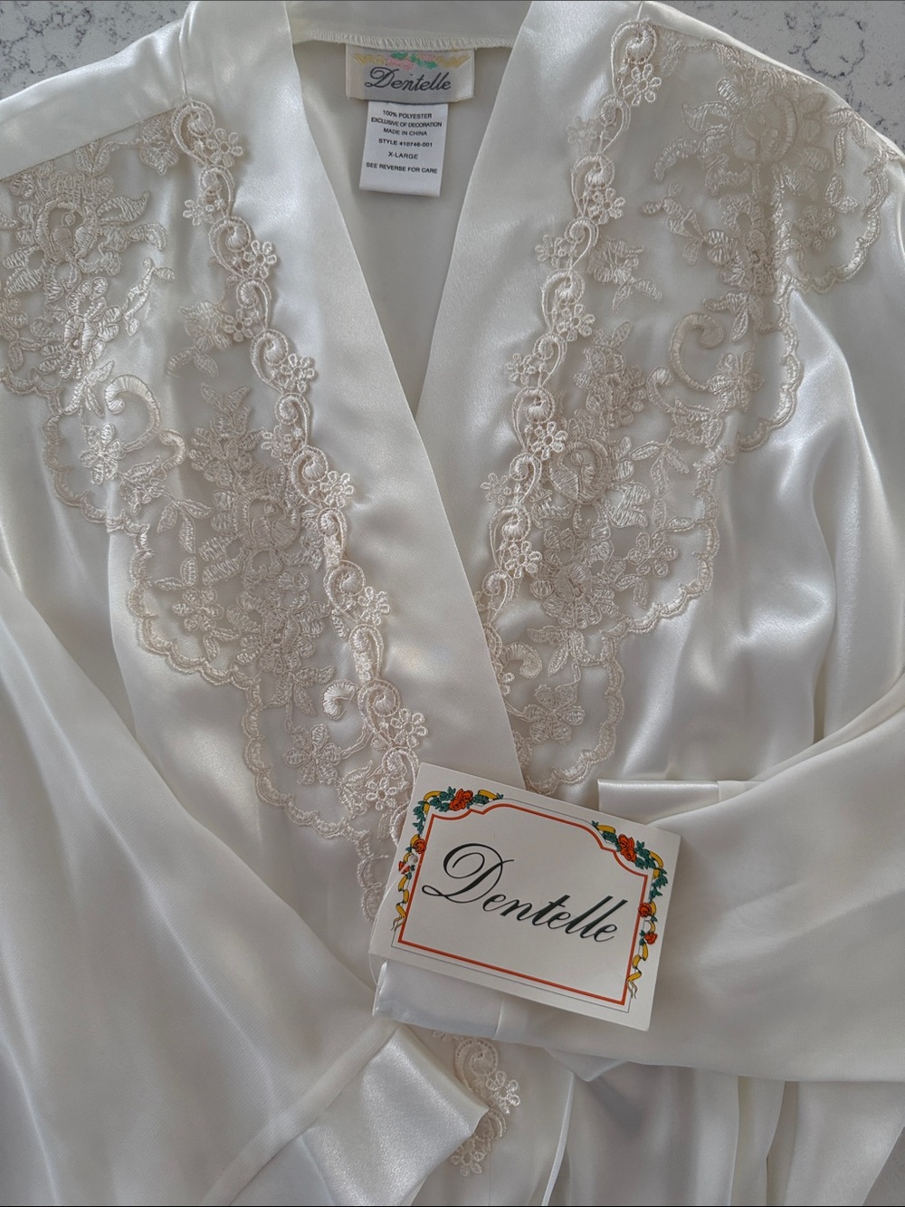 Dentelle Ivory Satin Lace Trim Robe with 2 Pockets